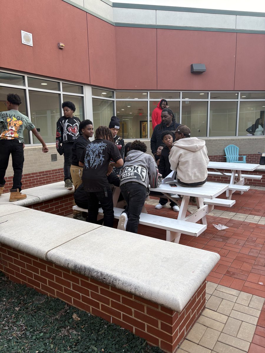 Mr. Ahmad D. Harris EDU tweet media