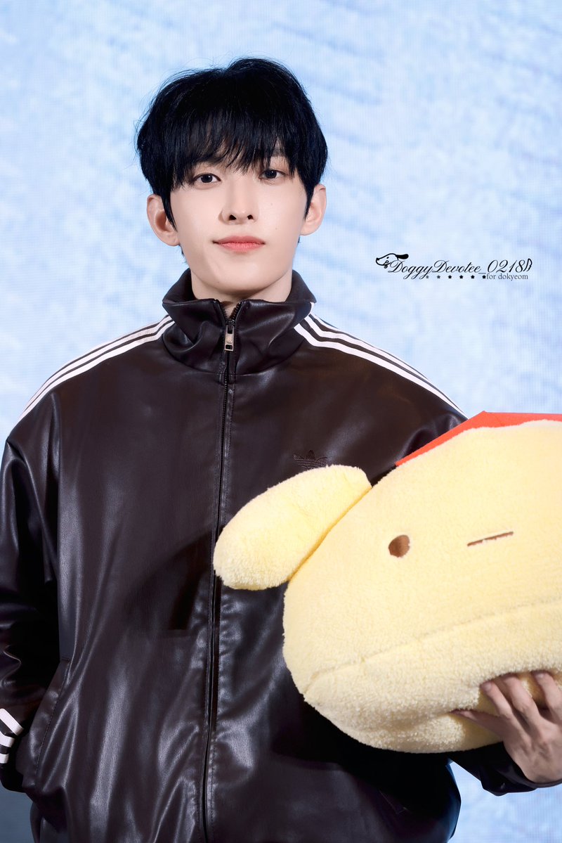 260208
yzy shanghai

#도겸 #이석민 
#ドギョム #DOKYEOM 
#세븐틴 #SEVENTEEN
<a href="/pledis_17/">세븐틴(SEVENTEEN)</a>