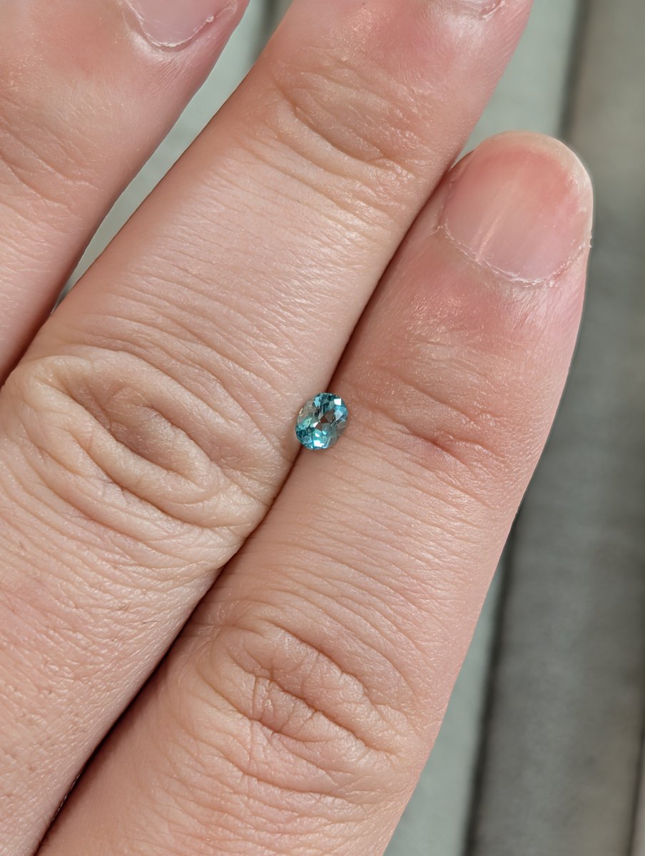 爽やか美しいグランディディエライトが入荷です。 0.22ctで、、、 価格