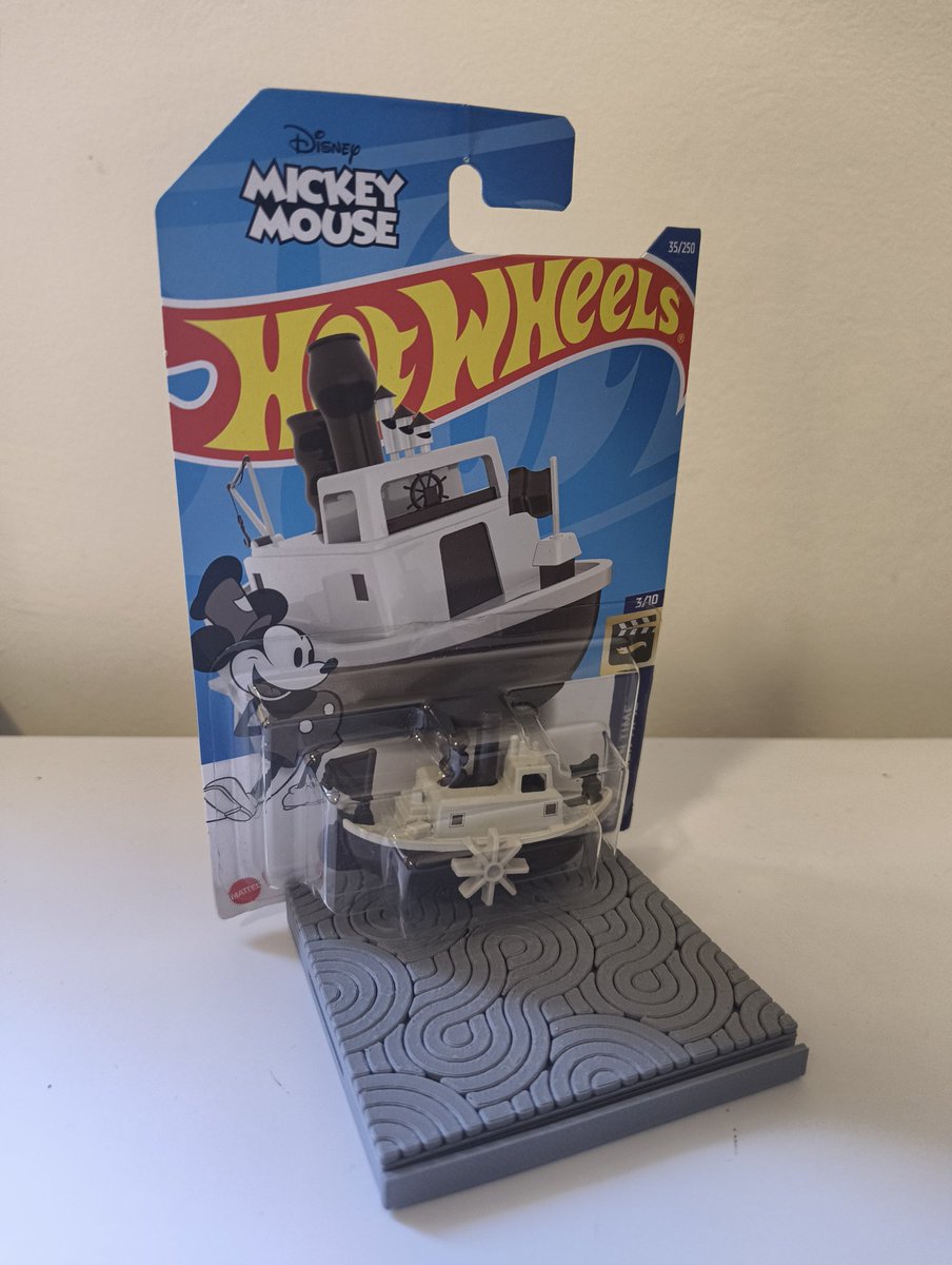 Superfinity 🐉 tweet media