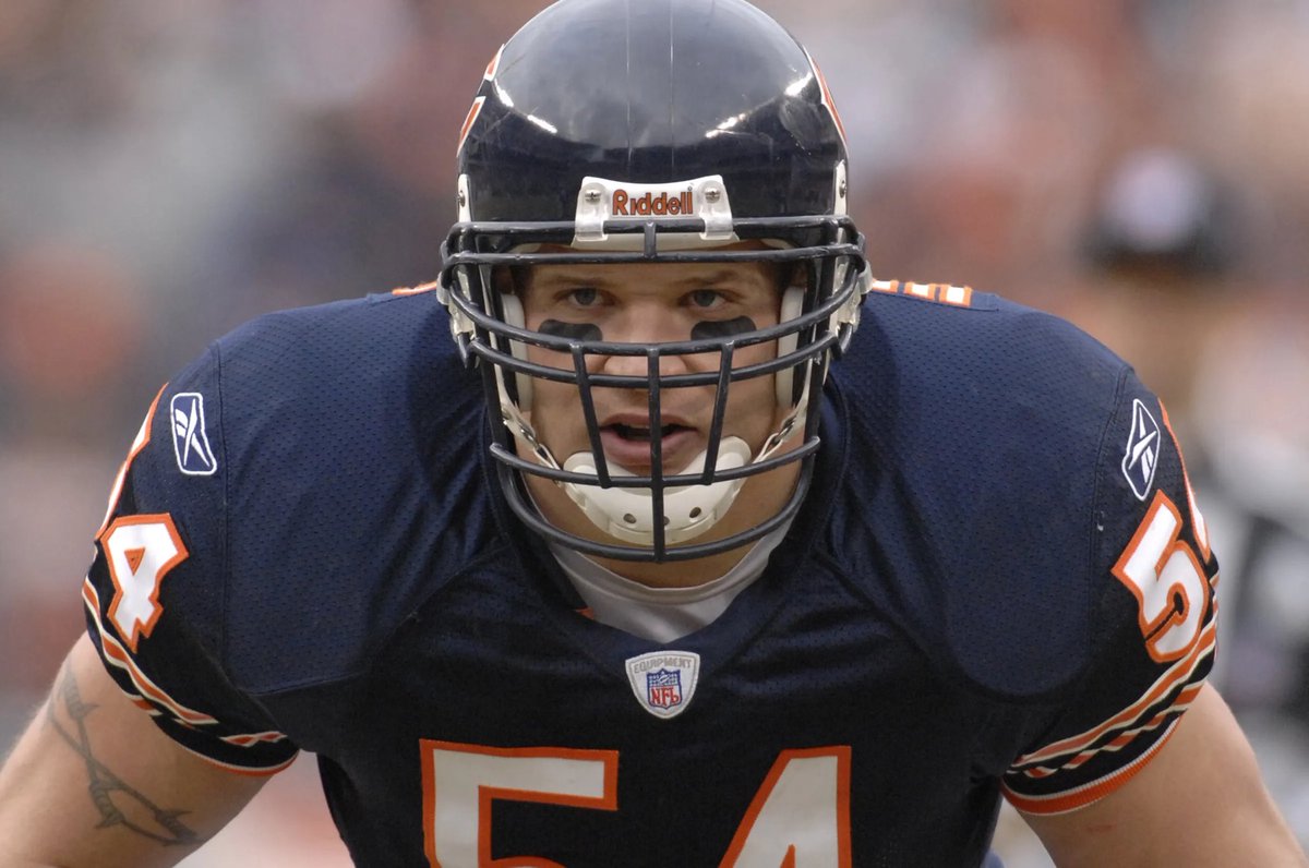 frye5423's tweet image. Brian Urlacher 🐻⬇️