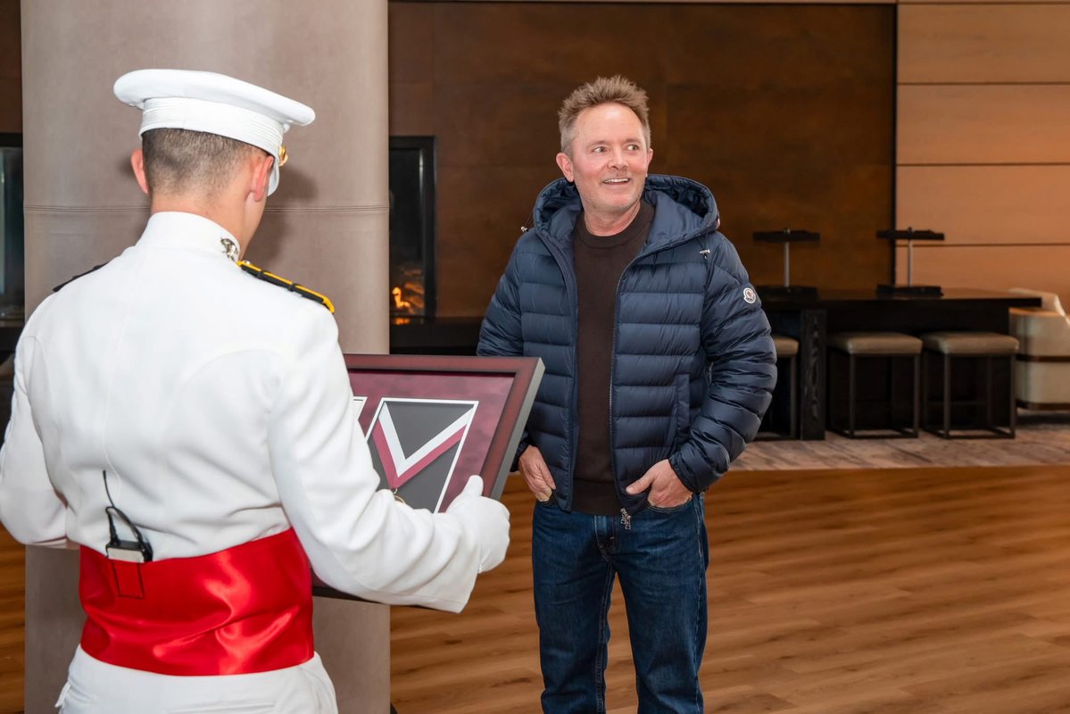 Chris Tomlin tweet media