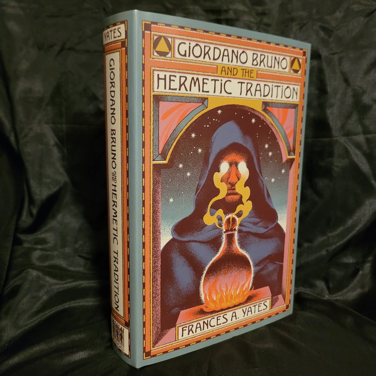 Frances A. Yates. Giordano Bruno and the Hermetic Tradition. Palm Beach, FL: Gallowglass Books, 2025. Hardcover. 536 pages. Limited to 2,500 copies. Originally published in 1964.

arcaneofferings.com/products/giord…

#occultbooks #esotericbooks #occultbookseller #esotericism #magic