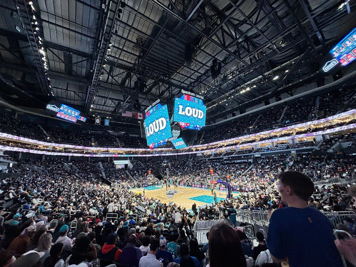 jacob_hallex's tweet photo. And they say Charlotte has no culture https://t.co/Jxm7bt1iWA