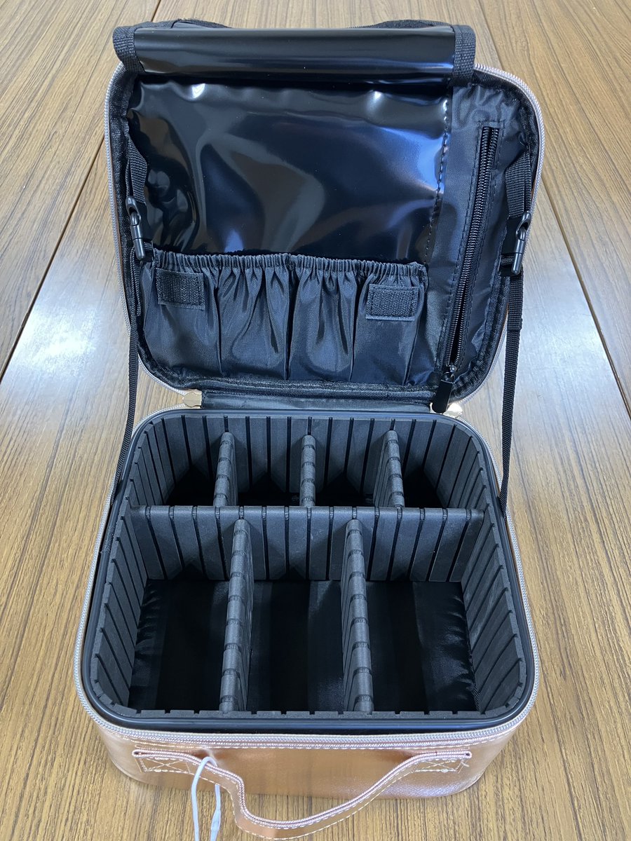 WIW × ABSプレミアムキャリーバッグ・アクセサリーバッグ大人気発売中