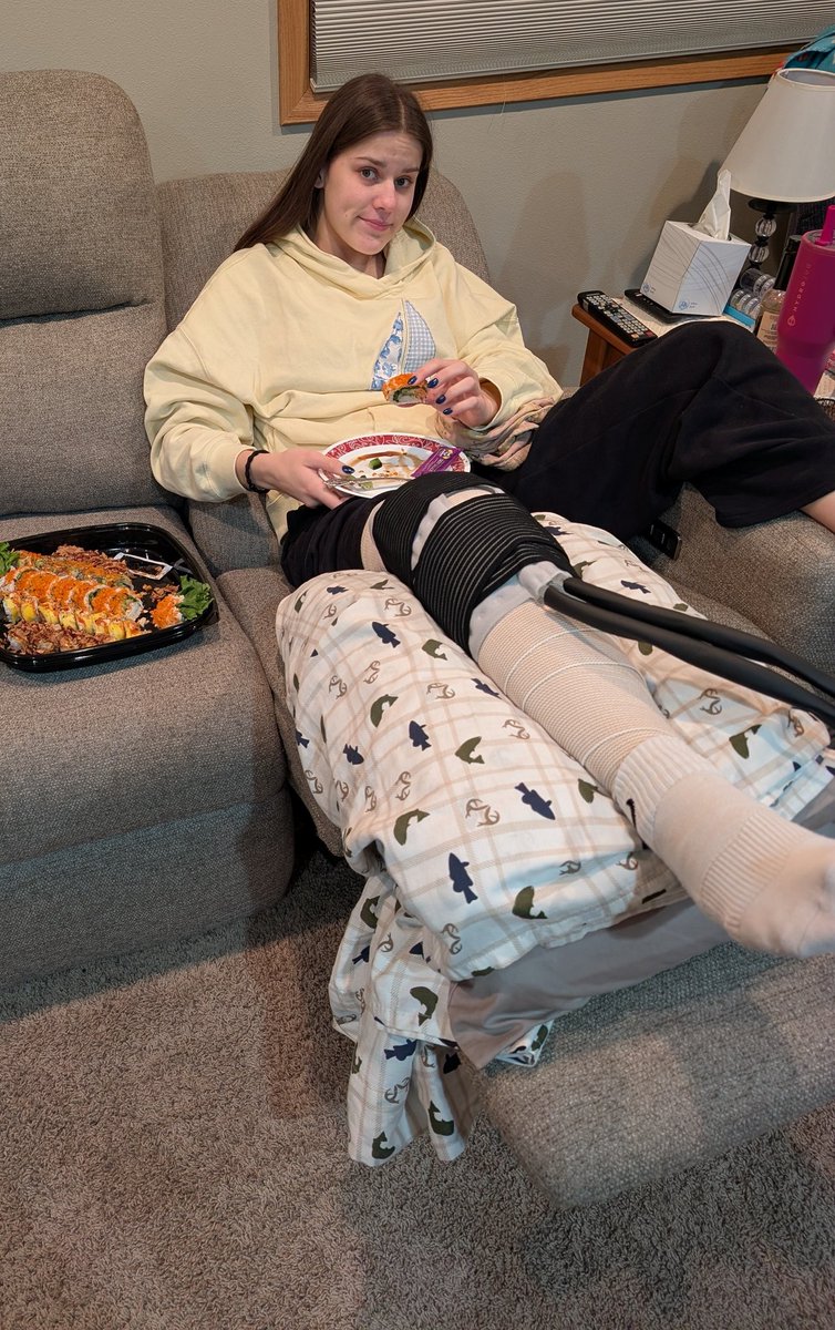 Sara M Gillette tweet media