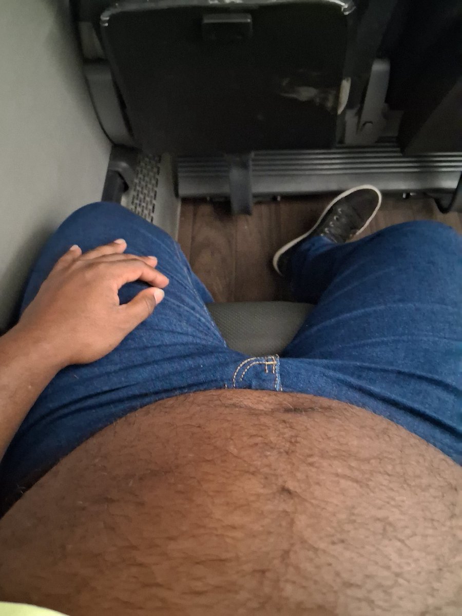 Marc1ursinho's tweet photo. Busão😈🍼 https://t.co/ToAkfNNMlB