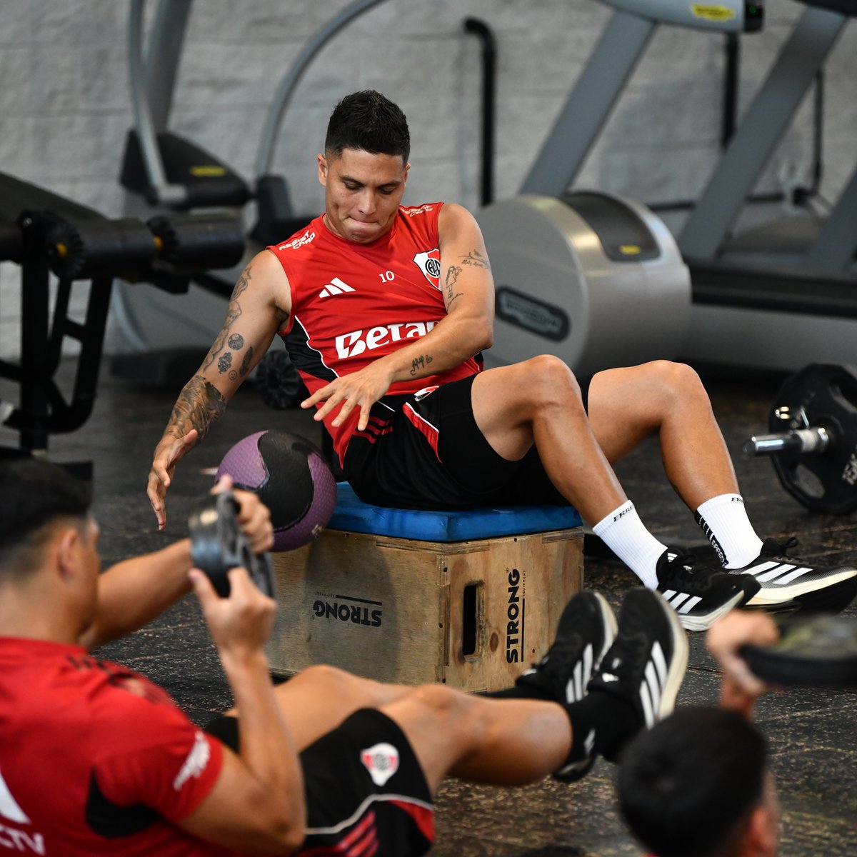 RiverPlate's tweet image. 📍 Lunes en River Camp.