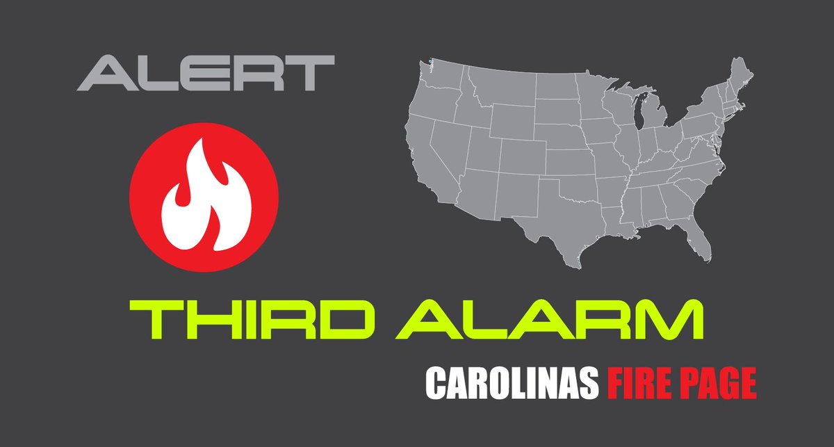 CFPalerts's tweet image. FDNY working concurrent Three Alarm fires: one in Queens and one in the Bronx. 

Both incidents dispatched by former FDNY Member [CFP-1371]

UPDATE : Queens job is now a 4th Alarm with a fatality. 

#FDNY