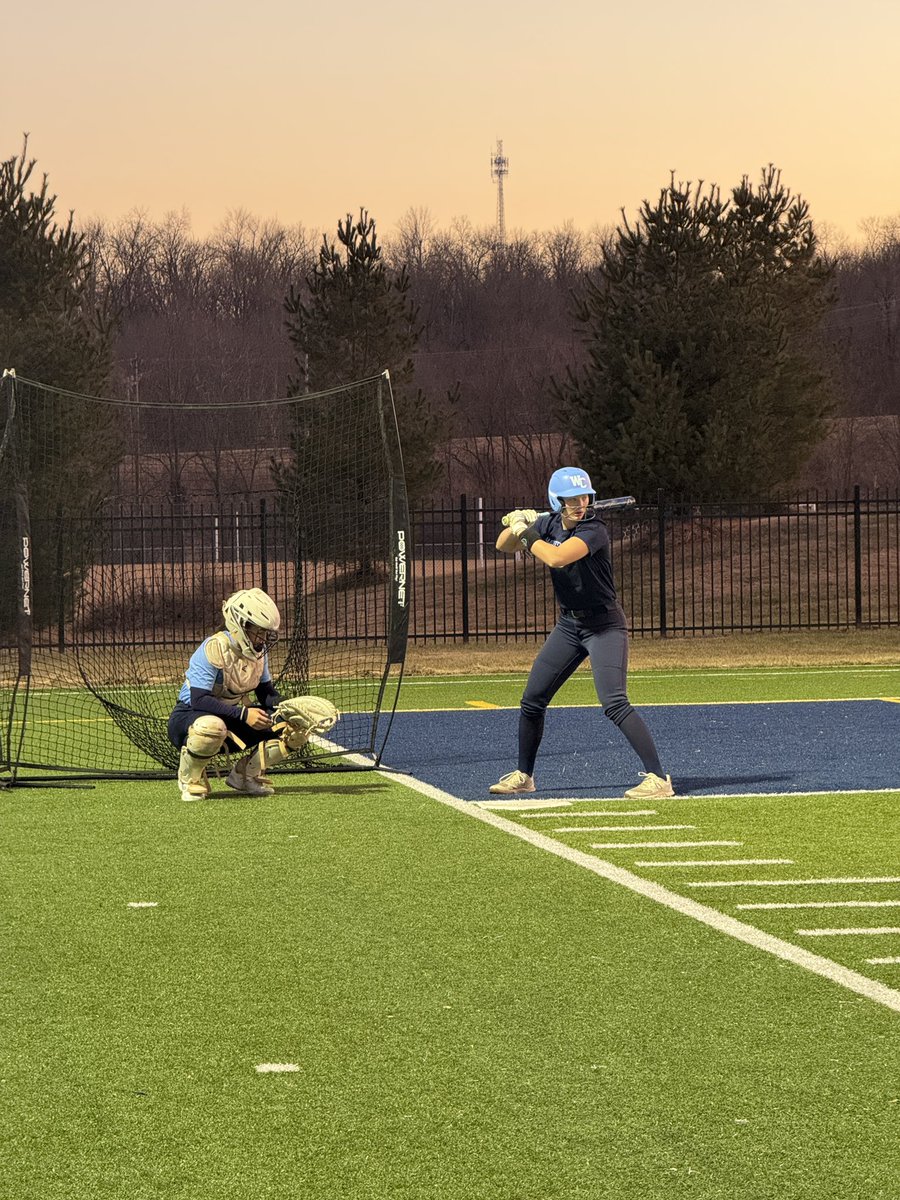 WestmoSoftball tweet media