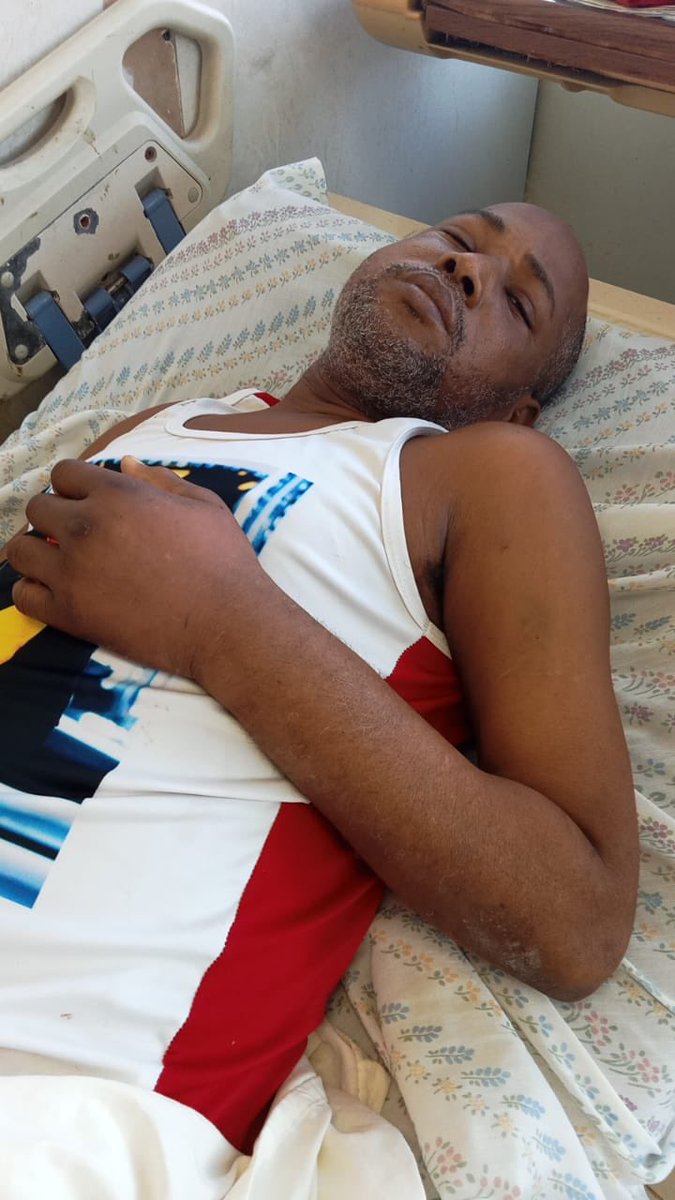 MEnfoque's tweet photo. Se solicita con urgencia sangre tipo O positivo (O+) para un paciente ingresado en el Hospital Taiwán de Azua.
Hospital Taiwán de Azua
Tipo de sangre: O+

Contacto: (809) 848-7195 

@donantescomdo https://t.co/D5uSEweCiC