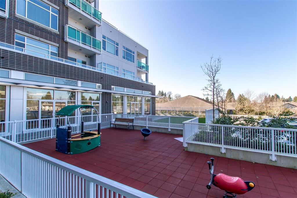 TheYesRealtor's tweet photo. 🏠 New Listing Alert! 🏠 

Live in style at 9015 120 St #307, Delta! This 2 bed, 2 bath condo offers the BEST floorplan in the complex—bright, spacious, and oh-so-modern.

Details: https://t.co/jzVcSWh7TU 

Charles Sebastian https://t.co/GZWWMUPn6b