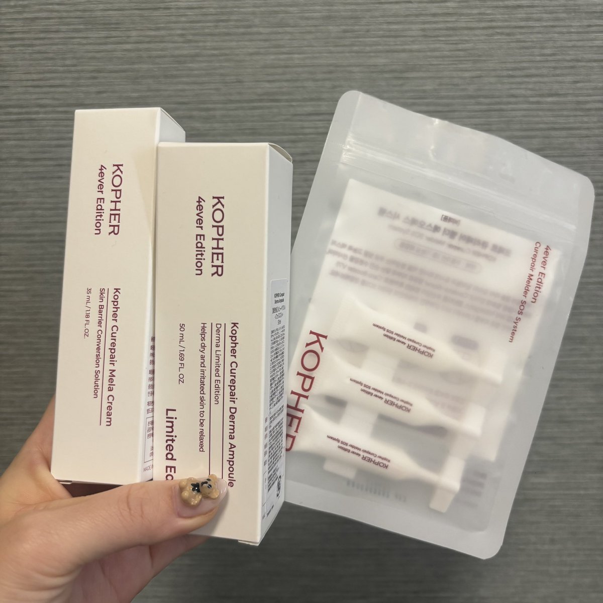 最近忙しすぎて久々にニキビができちゃったのでKOPHERの出番と思い今朝