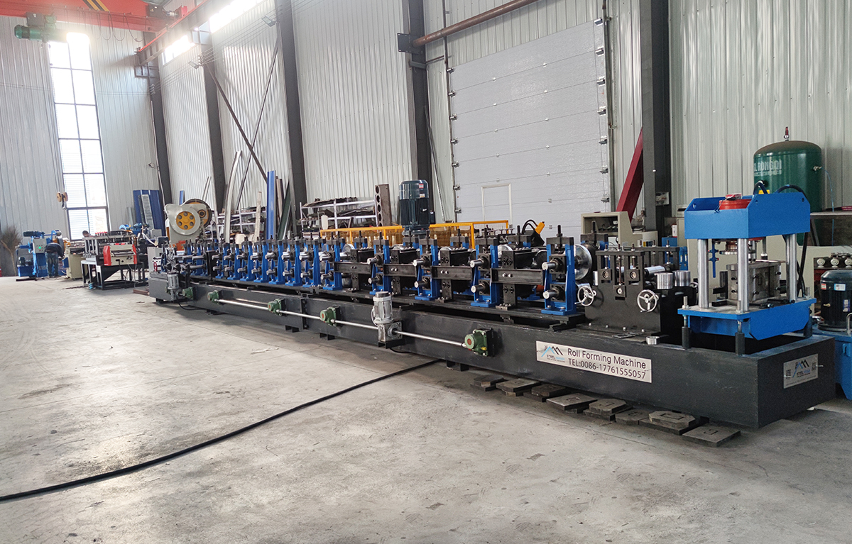 AmyListeelmama's tweet image. Solar rack machine for Algeria client .
Gear box and casting pillar ,more  stronger and accuracy .
WA :+86 137 8575 6740
Email :amy@steelmama.com
Web : steelmama.com tilemakingmachinery.com
#solarrack #Cprofile #rollformingmachine #roofing