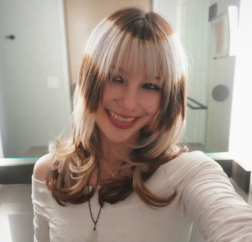 glowinghibiscus's tweet image. i have a big fat lesbian crush on alysa liu like suddenly im into sports