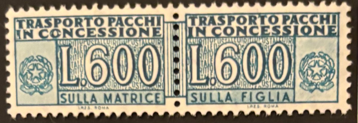 Italy 🇮🇹. Licensed parcels post 1979