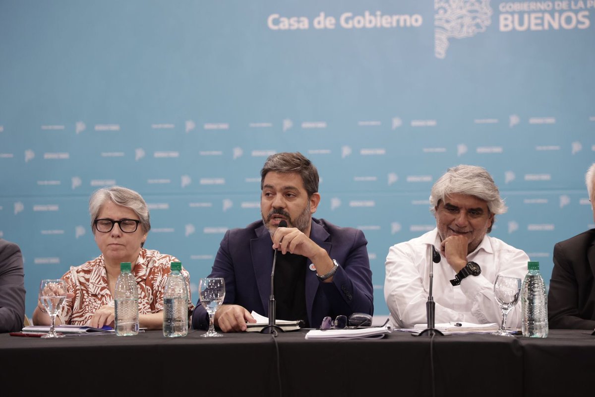Ante más de cien representantes sindicales, políticos y empresariales, junto a <a href="/Carli_Bianco/">Carli Bianco</a>  presentamos el informe que fundamenta el rechazo de la PBA a la reforma laboral de Milei, un plan de desindustrialización y precarización del trabajo que ya fracasó.