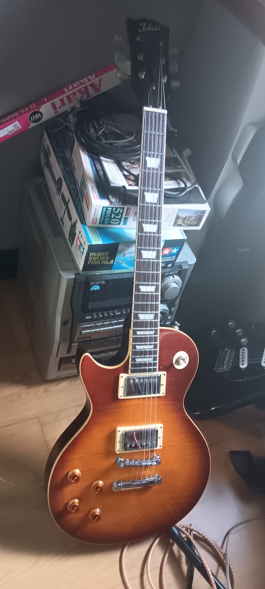 JohnKho9's tweet photo. Epic new gtar https://t.co/k4qdLaTGTl
