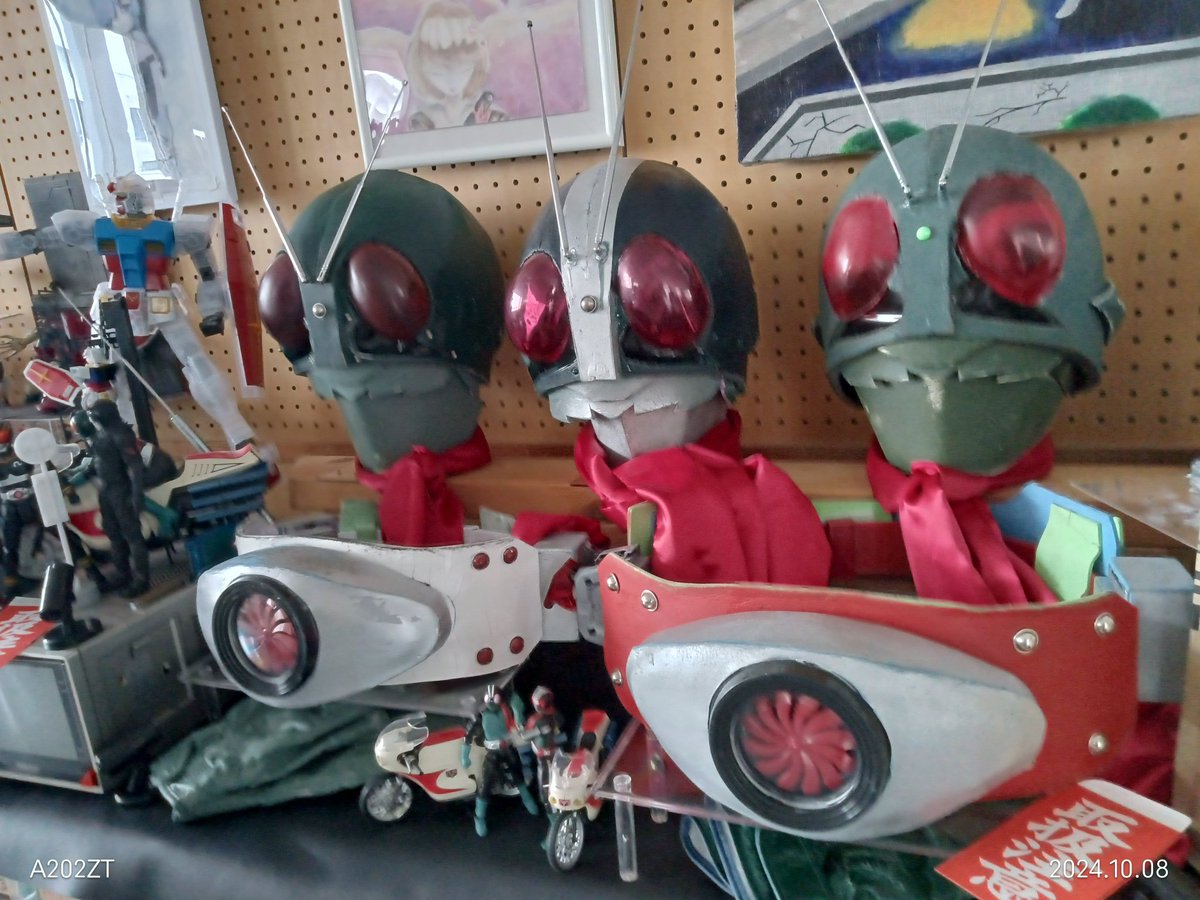 昔の制作物紹介① マスクの紹介 右から 2023制作 一号（のつもり