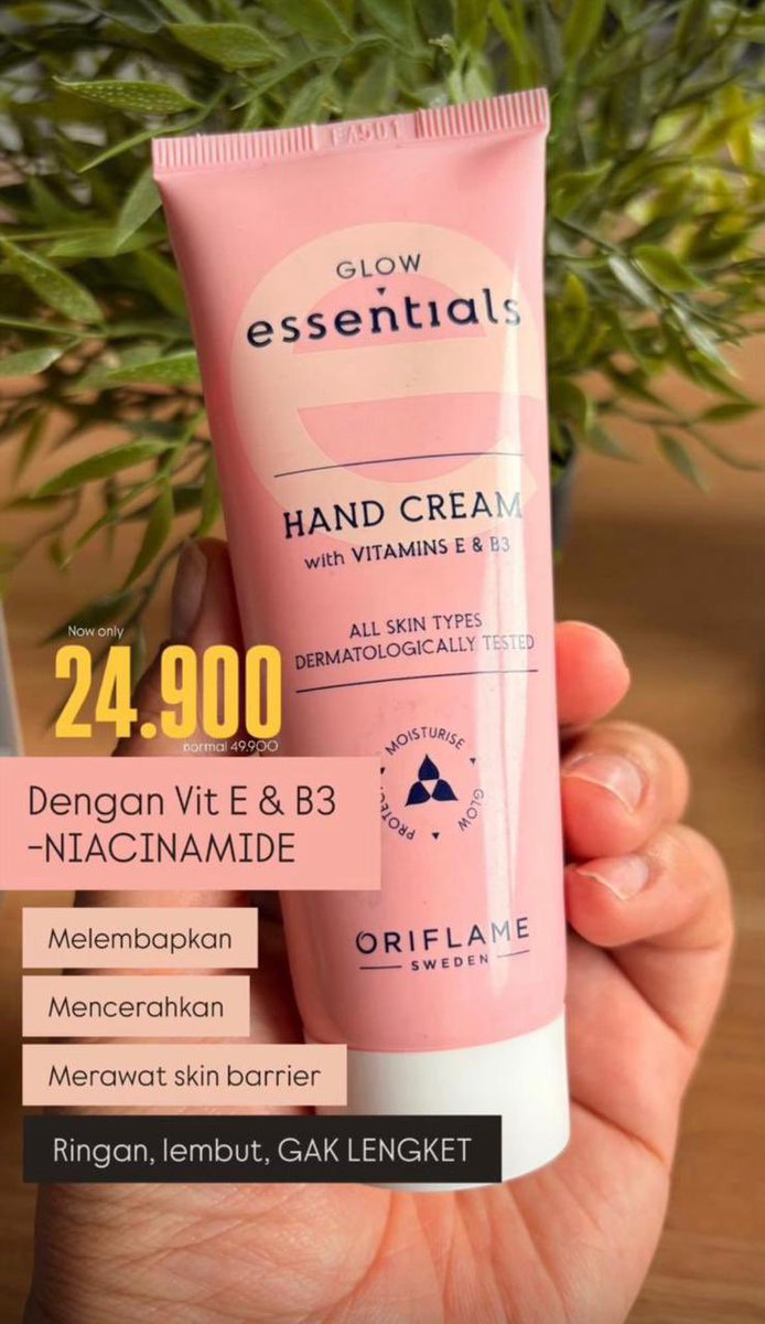 smilesbunny_'s tweet image. Tangan kering bikin nggak PD? ✋✨ Pilih tim kamu: si mencerahkan, si paling lembap 24 jam, atau si wangi mewah? Semuanya lagi promo gede-gedean! Mulai dari 24.900 kamu udh bisa bawa pulang handcream oriflame💖 
dm yaa pengiriman dari Depok 

#oriflame #handcream