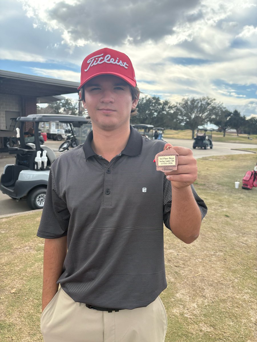 coacharangel's tweet photo. Congratulations to freshman Lucas Gutierrez on finishing 3rd overall at the Langham Creek Invitational @ Hearthstone Country Club! ⛳🔥 https://t.co/WulCRMhQZN
