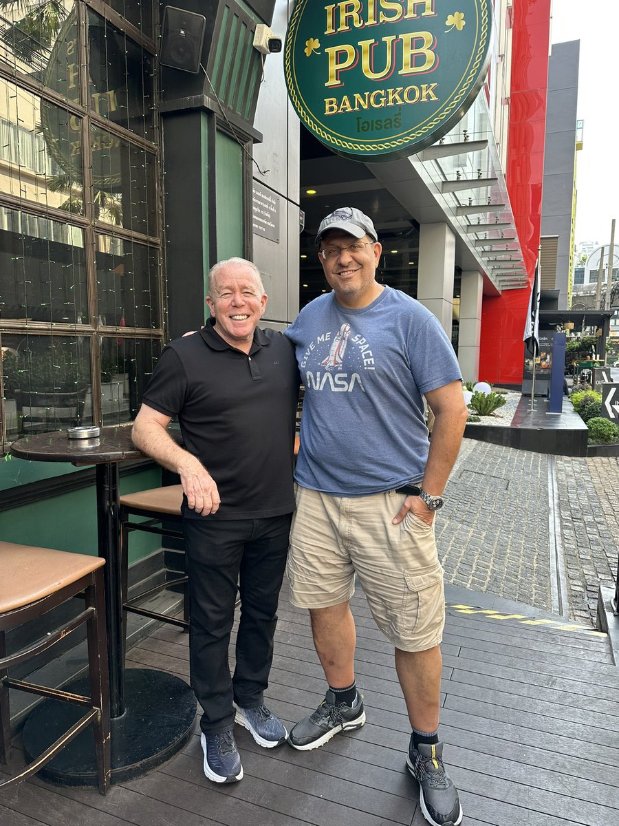 Bangkok Louie. tweet media