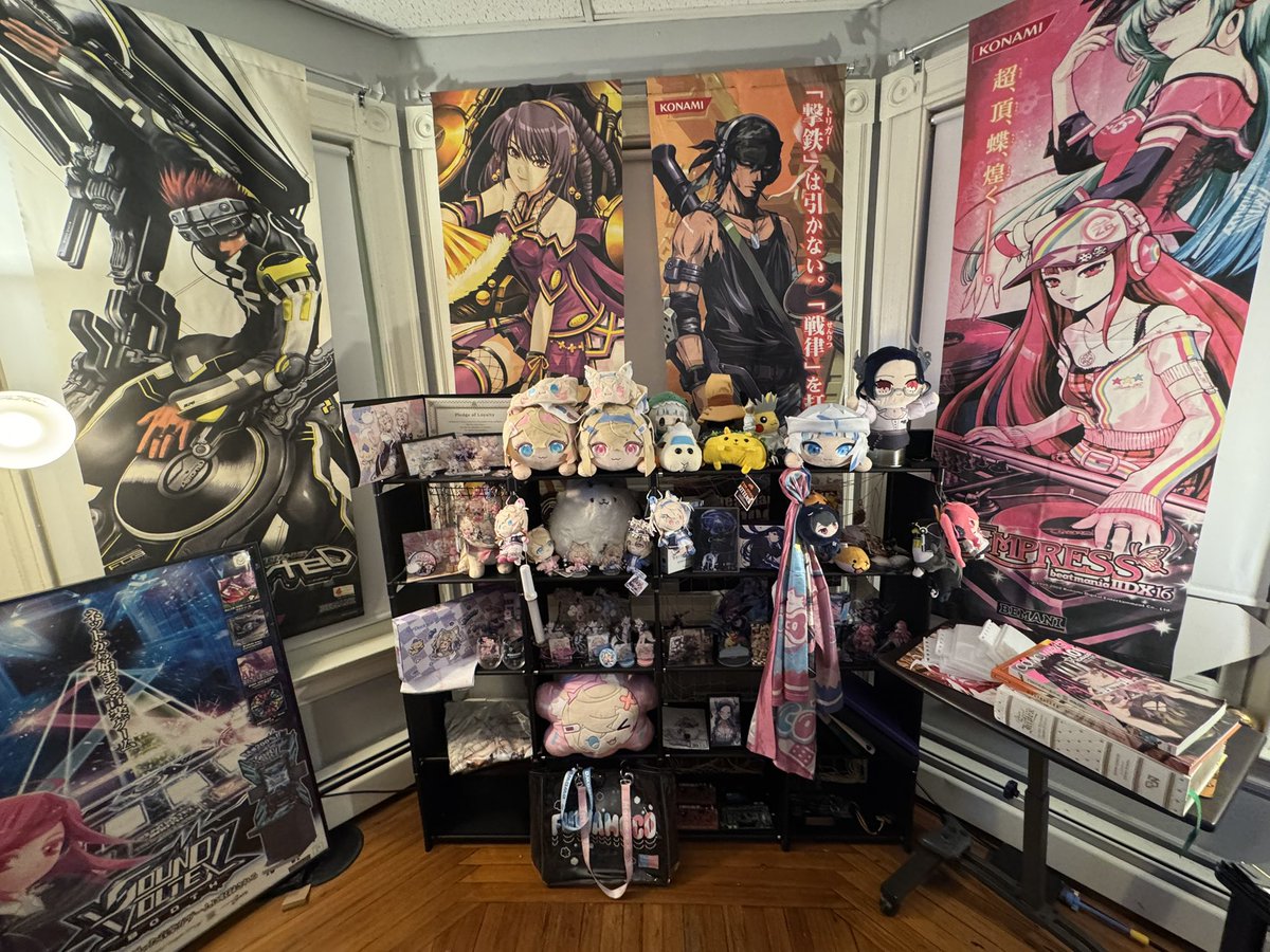 Fluzzarn's tweet photo. There’s never enough wall space to hang everything so the floor will have to do. It’s so hard to fit everything into just four pictures! #RuffianRoom https://t.co/skJI4zQuch