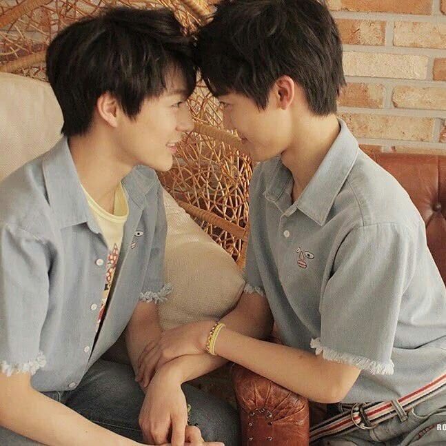 omegajaem's tweet image. "subtle tension when two people begin to fall in love"