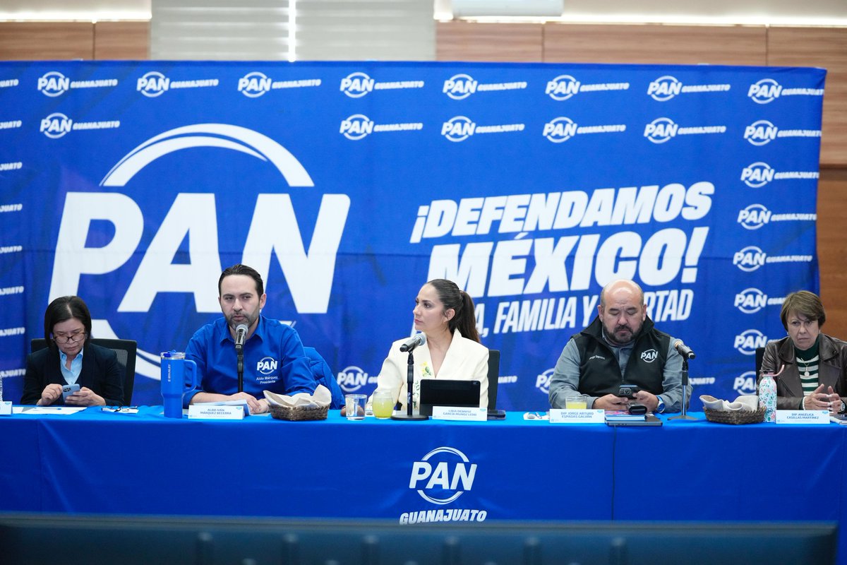 En el PAN seguimos dando resultados y trabajando a favor de la gente.

Gracias a la gobernadora, <a href="/libiadennise/">Libia Dennise</a>, por su presencia y acompañamiento en nuestra Reunión Plenaria.