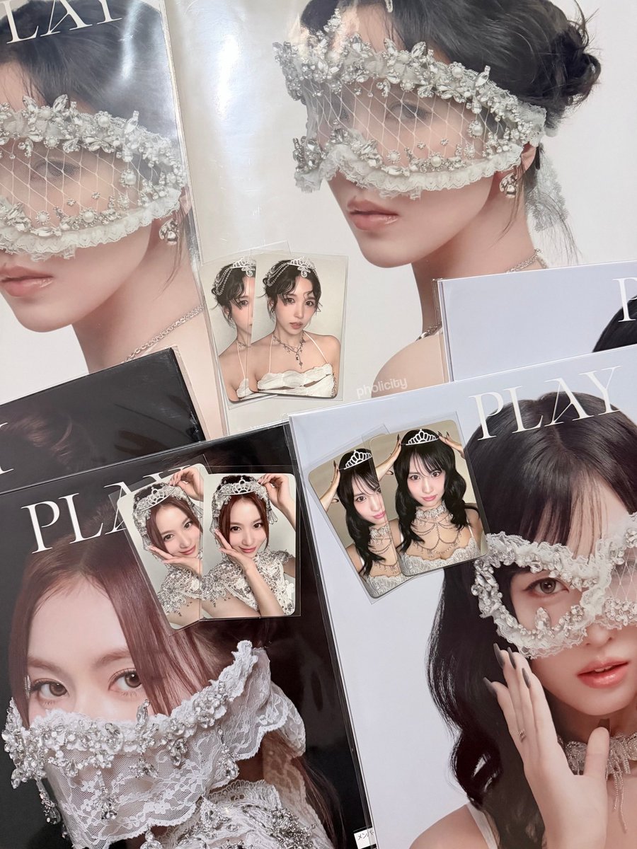 pholicity's tweet photo. MISAMO PLAY: LP version 🖤🤍
withmuu pre-order benefit photocards https://t.co/ryhl77Dkqw
