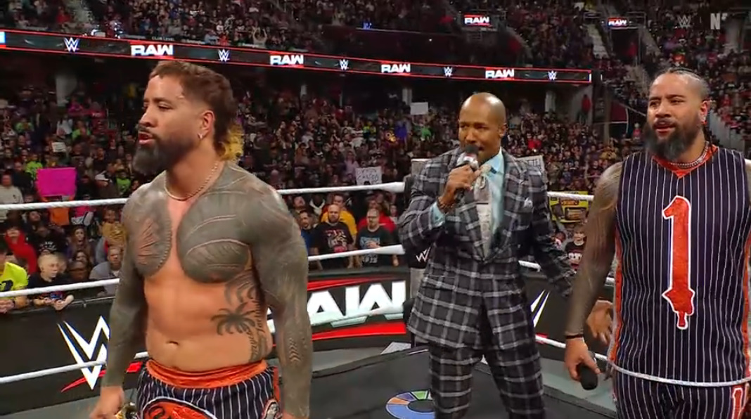 theusotwinzcom's tweet photo. #WarningShot #DayOneIsh #WWERaw https://t.co/genK14LVcS