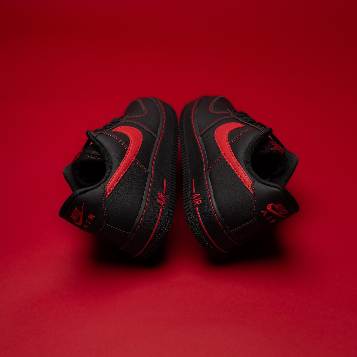 NIKE AIR FORCE 1 LOW “Bred/Black/University Red” (ナイキ エア 