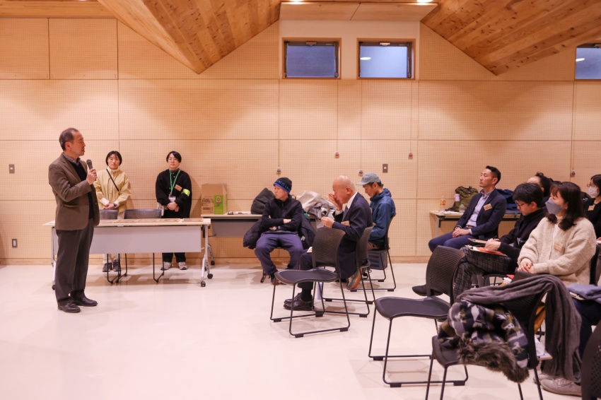 hannoforest's tweet photo. ／ 
#はんのう森林みらい塾2025
Session 4ダイジェスト 
＼ 
最後は塾生同士での振り返りをし、修了式を行いました㊗️
全４回の森林みらい塾を終え、塾生みなさま、たくさんの気づきを得ることができたようです。
この学びと経験をぜひ次に繋げていただけたら嬉しいです🌲 #飯能市 #森林人材育成 https://t.co/XWIKLaoDUi