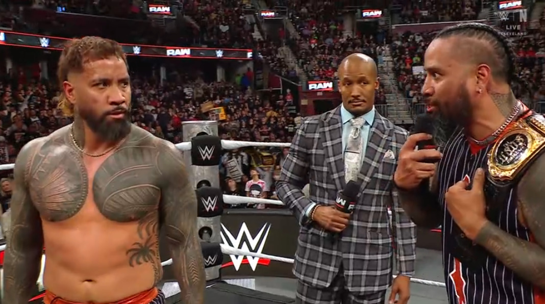 theusotwinzcom's tweet photo. #WarningShot #DayOneIsh #WWERaw https://t.co/eCd49Ahsjd