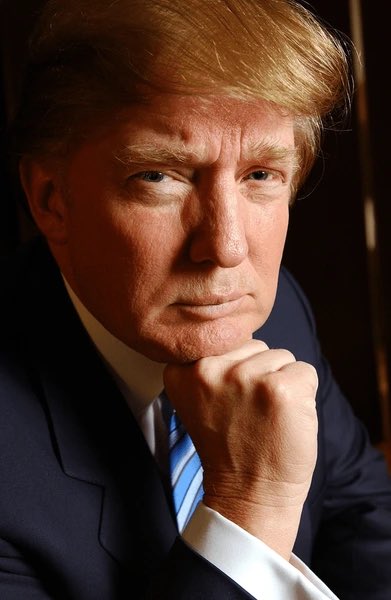 officer_Lew's tweet image. BREAKING🚨: Newly released files confirm Donald Trump BLEW THE WHISTLE on Jeffrey Epstein's sick activities during a 2006 phone call with Palm Beach police.

"Trump was one of the very first people to call" 👀

He called Ghislaine Maxwell "evil" and urged: "Focus on her."…