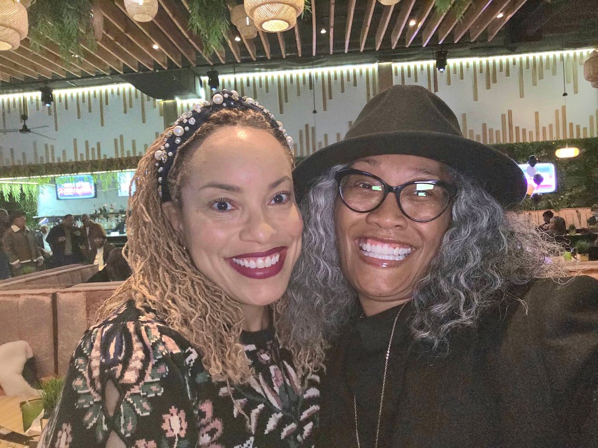 StLouisAmerican's tweet photo. 'The style of Black History'
🖋 Delores Shante | The St. Louis American
📸 Taylor Marrie | St. Louis American
#stlamerican #stlnews #stlouis #Partyline #PartylineByDeloresShante #AKAStyle #BlackCreativesInTheLou #STLCulture https://t.co/ofNMFSqNPz https://t.co/G3egLg9snk