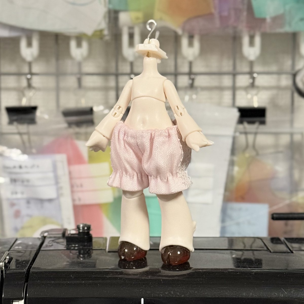 作品交換用のお洋服🪡🧵

萌獣サイズの天使界隈風お洋服
ジャージ風ドロワーズ縫い終わり

ちっせぇ‼︎