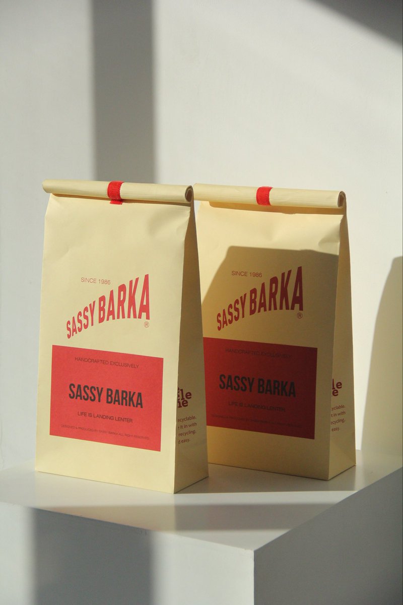 PaperhouseLihe's tweet image. 🖱 paperhouse.cn📩 sales@paperhouse.cnWhatsApp:+0086 13968069257 We can customize  all  kinds of paper box!🥰 If you want to customize your beautiful gift box, please feel free to contact me! packagingdesign #paperboxes #paperbox #packaging #exquisitebox #produtionline