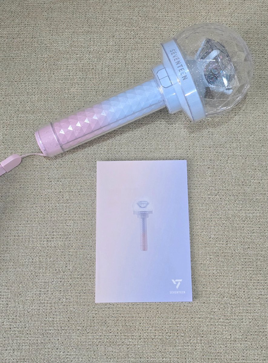 The #1 best selling lightstick on Weverse.

We have a notepad version of the best selling lightstick, it is called the Caratbong notepad. 

3.5 x 5.75 inches 
50 sheets
Php90.00

For inquiries &amp; orders, just message us 😊