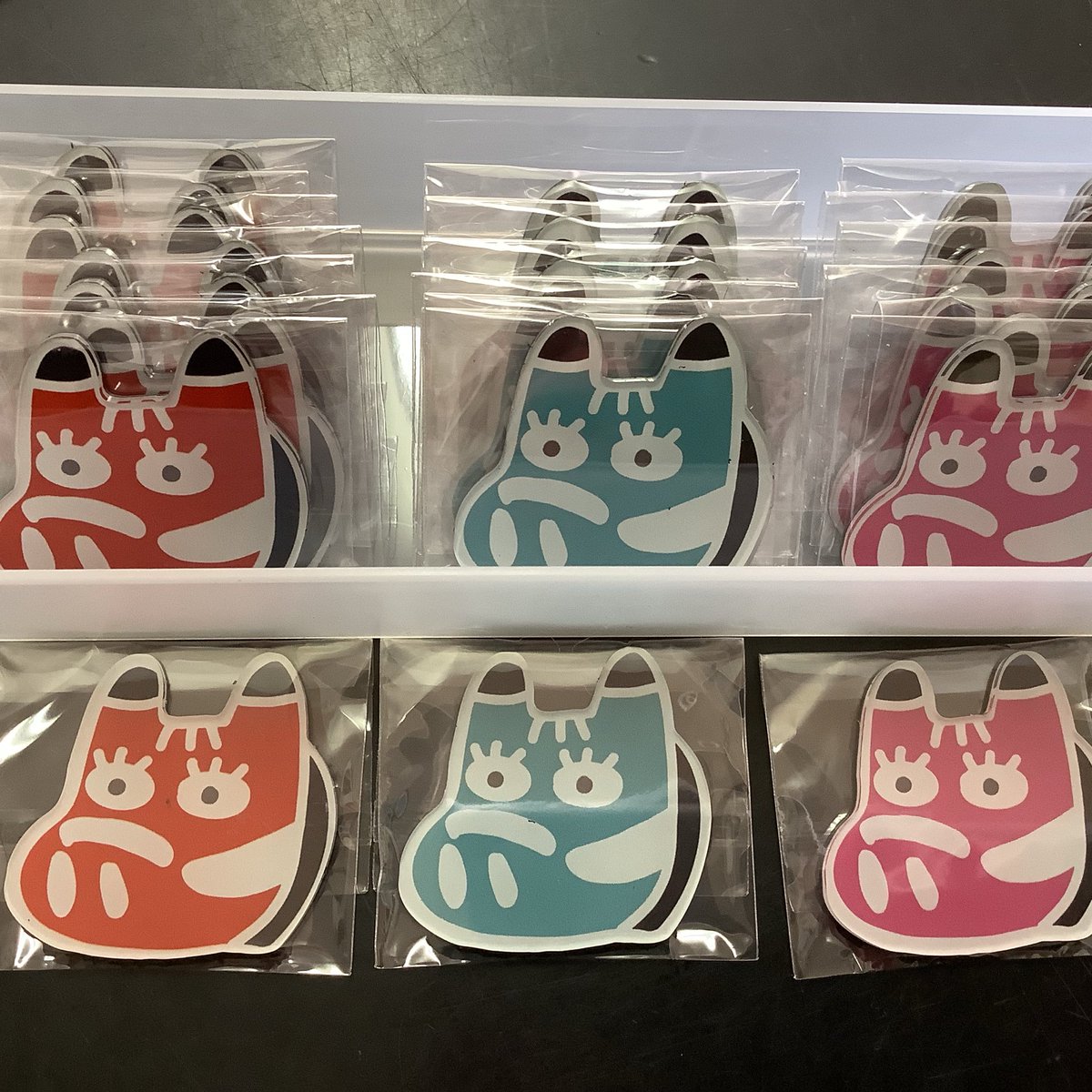 遅れてやってきた黄色べこマグネット🟡 #赤べこ #マグネット