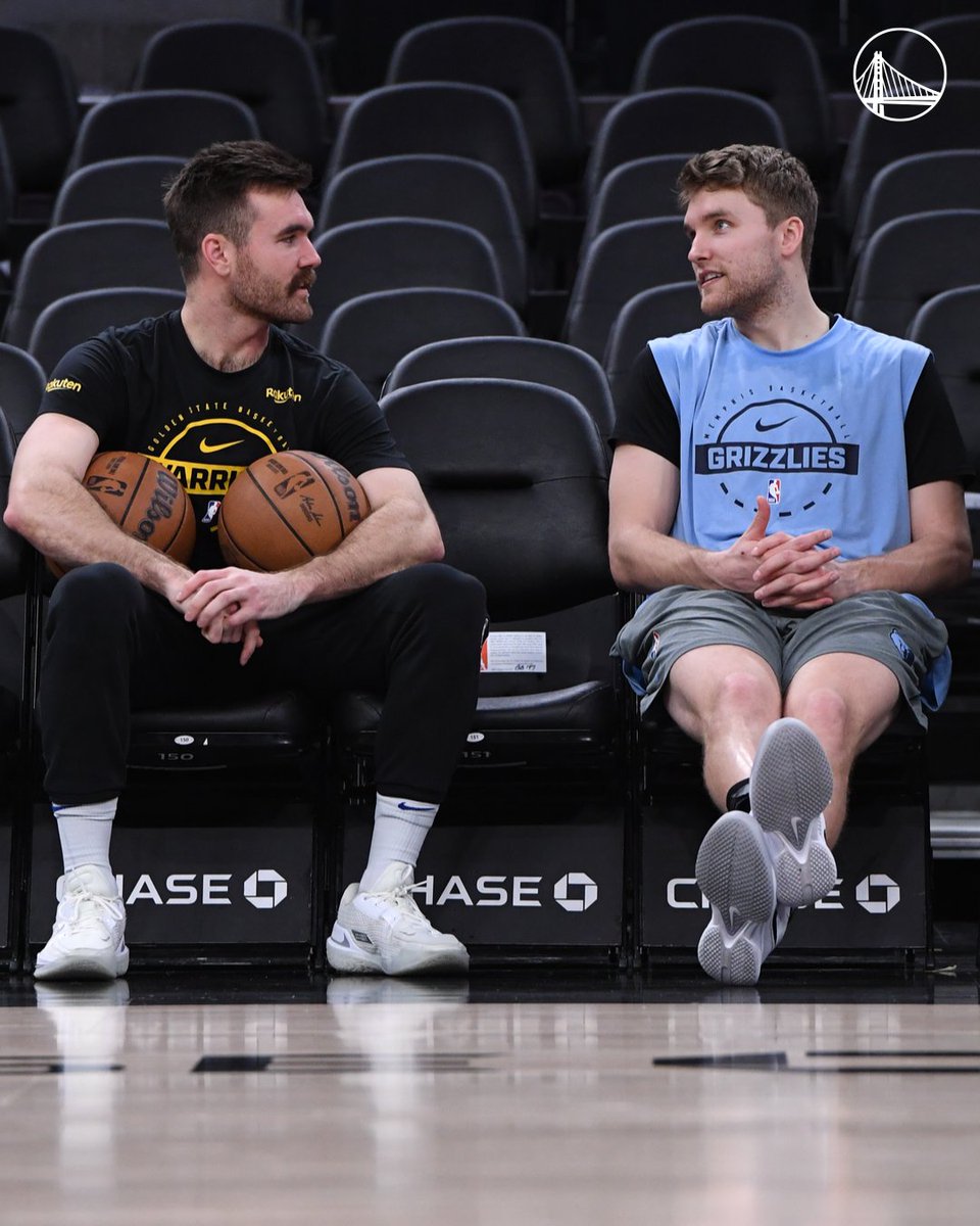 warriors's tweet photo. We've got some brotherly competition tonight on  #WarriorsGround 🤝 https://t.co/0zmsVNKAmm