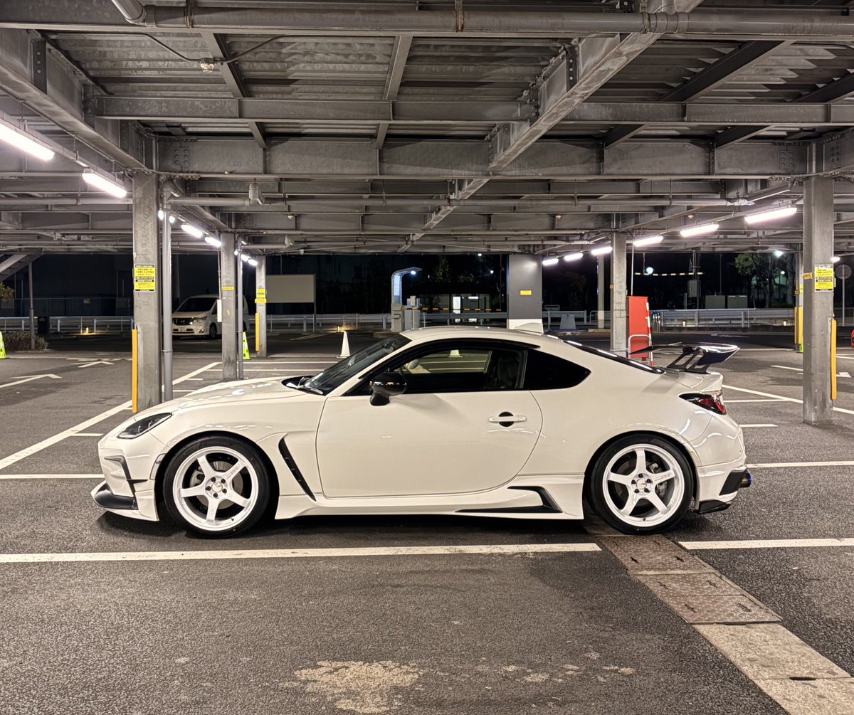 new Wheel! ADVAN Racing GT BEYOND Racing White Front 18 8.5J+45