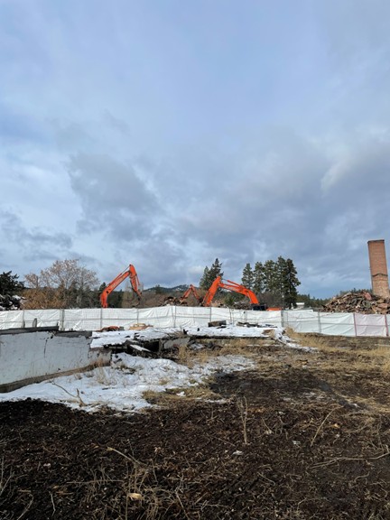 cityofcranbrook's tweet photo. Clean-up of the former Knight's Hall/Tudor House property on King Street in Cranbrook is now complete and was under budget thanks to the exceptional effort of our contractor and staff. https://t.co/W5jLwoPTpX #Cranbrook https://t.co/Hxe5R2ewQ3
