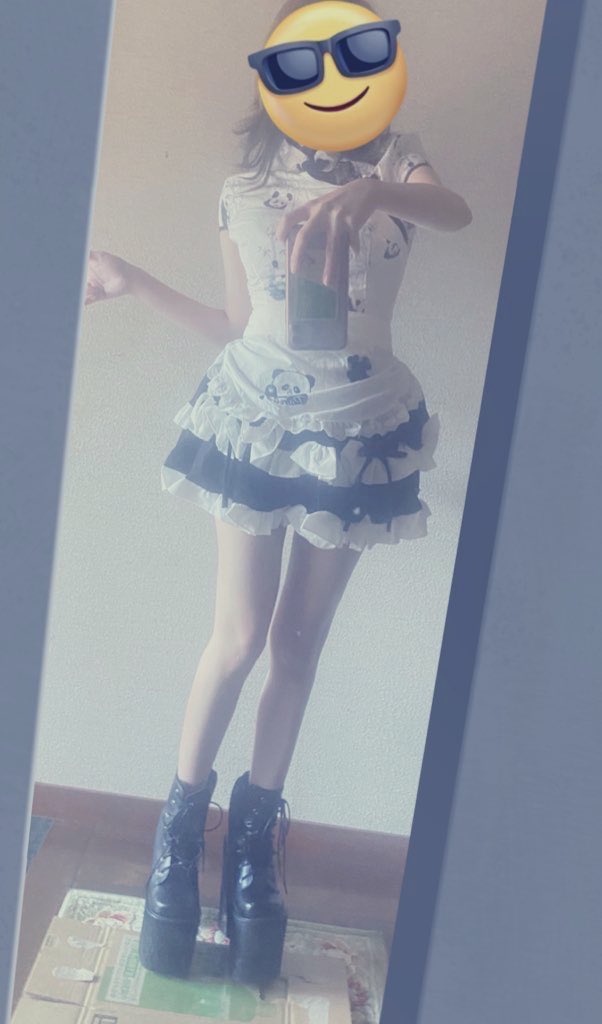 新しくﾛｳを知ってくれた方々へ！
ゲームしたり顔上げたり服あげたり
コス着たりするアカウントです！

みんなはどれが1番？