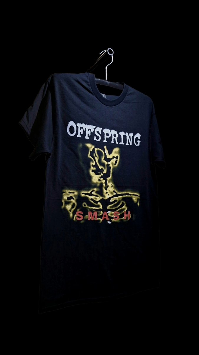 Gambar sampul untuk album terobosan band punk rock The Offspring tahun 1994, Smash.

Penggunaan 'skeleton' melambangkan bahwa kelanjutan dari tindakan negatif  akan menyebabkan kematian atau berakhirnya umat manusia.

#theOffspring #Smash #OfficialMerch #RockstarCity #JajanRock