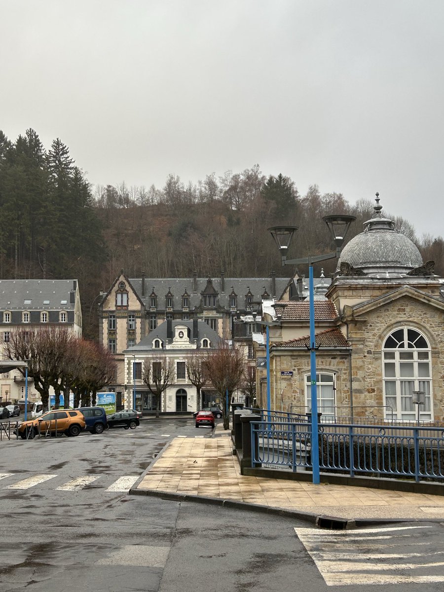 NellieSancy's tweet image. #meteo mardi 10 février - 8h48 - La Bourboule 4° ☔️💧 @MeteoSancy @otsancy