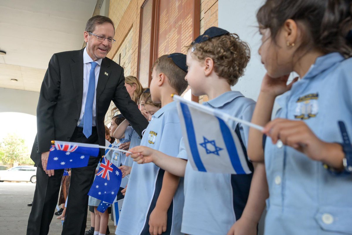 יצחק הרצוג Isaac Herzog tweet media