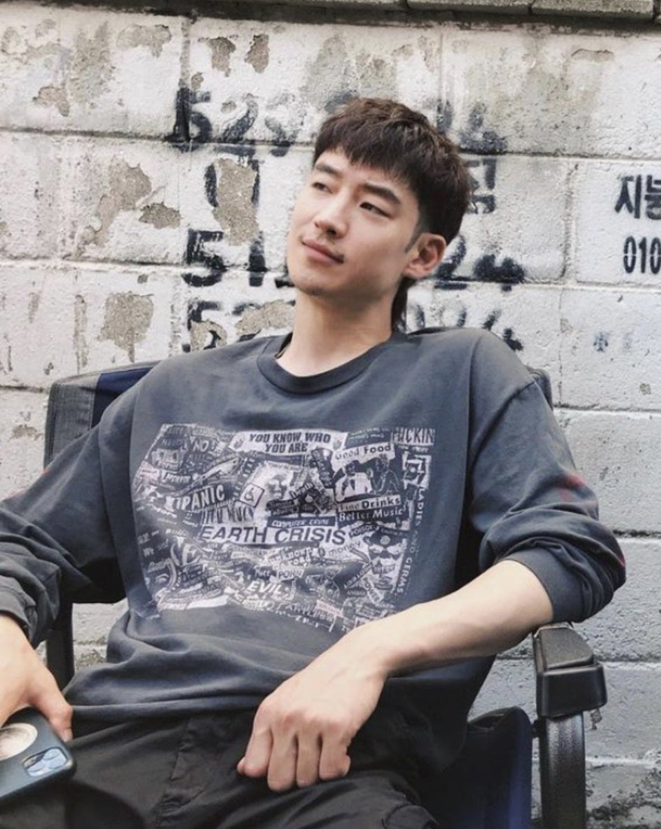 이제훈 변호사물(이긴 한데 놀고 먹는 전직 변호사라니)

내가 기대한 것                          실제로 올 것 같은 것