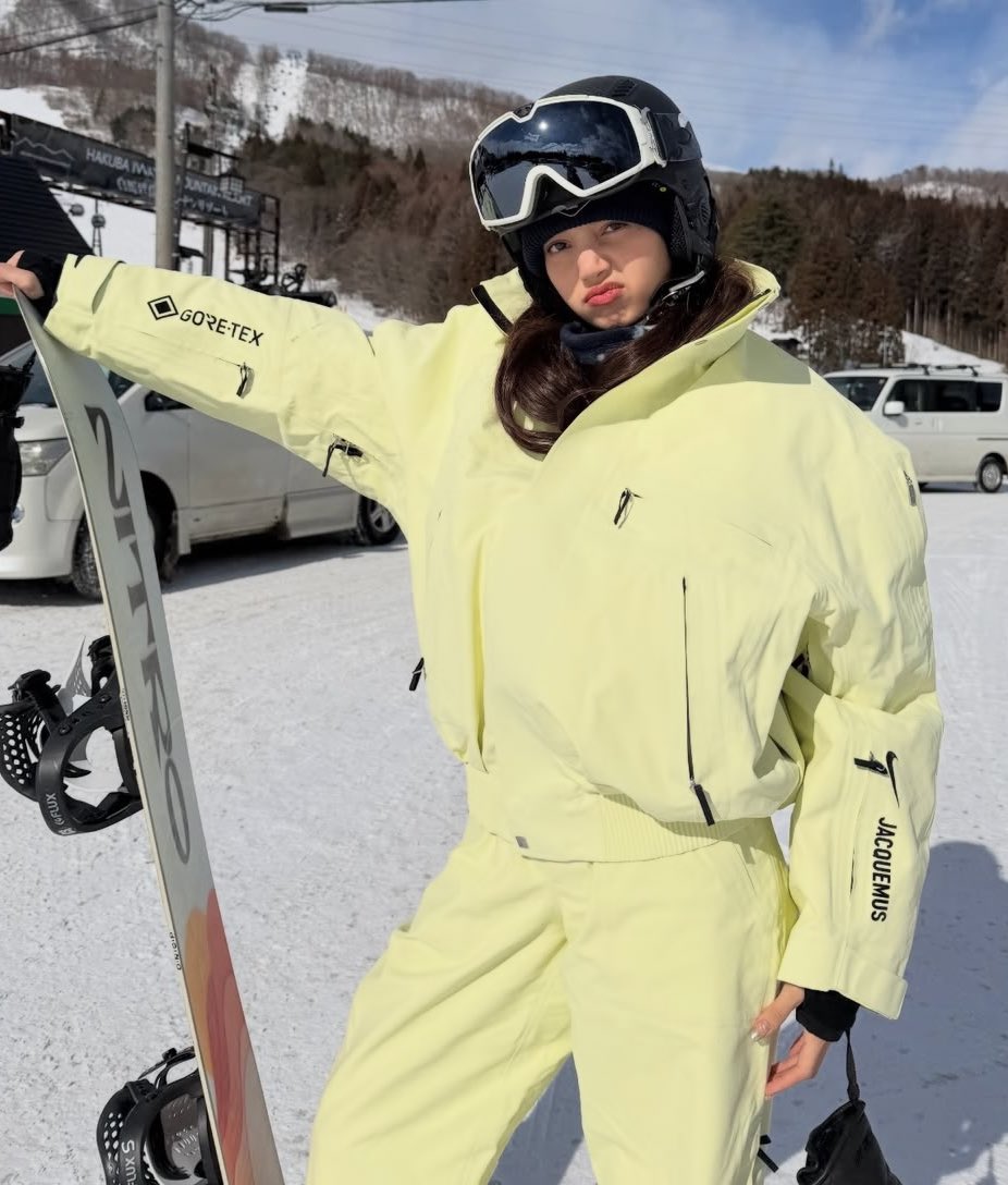 ร่างพี่สาวแส่บ                                           ร่างแฟนเด็ก