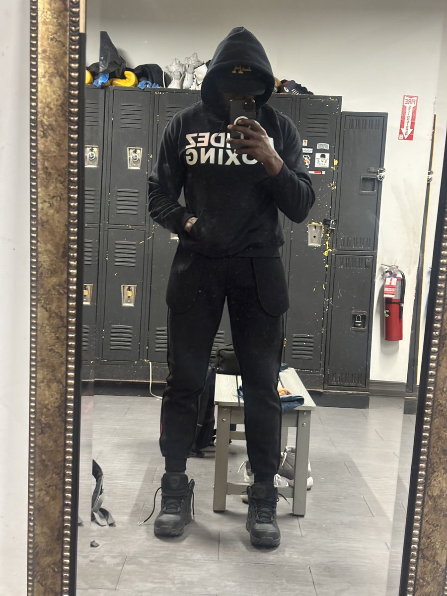 RayvonJustRay's tweet photo. We stay on the grind and working baby🏋🏿♂️🥊💪🏿#FitnessMotivation #boxing #traininghard https://t.co/jlTAlF0GS4